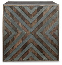 Load image into Gallery viewer, Dreggan End Table