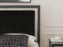 Load image into Gallery viewer, Zuraleus Bed