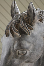 Load image into Gallery viewer, Carnlow Sculpture