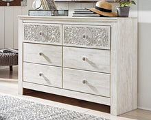 Load image into Gallery viewer, Paxberry Dresser
