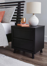 Load image into Gallery viewer, Danziar Nightstand