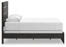 Load image into Gallery viewer, Hollivern Bed