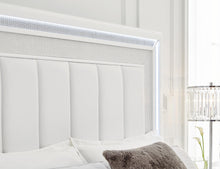 Load image into Gallery viewer, Chalanna Upholstered Storage Bed
