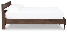 Load image into Gallery viewer, Calverson Bed