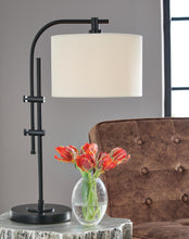 Load image into Gallery viewer, Baronvale Lamp Set