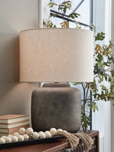 Load image into Gallery viewer, Zandophen Table Lamp