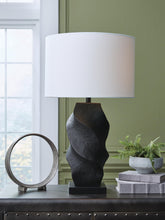 Load image into Gallery viewer, Amillion Table Lamp