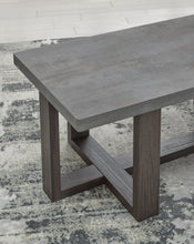 Load image into Gallery viewer, Dynnford Table (Set of 3)