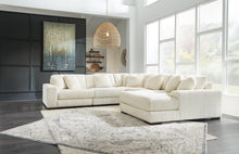 Load image into Gallery viewer, Lindyn Living Room Set
