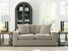 Load image into Gallery viewer, Maxton Heights Loveseat
