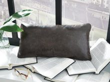 Load image into Gallery viewer, Danvale Pillow (Set of 4)
