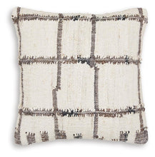 Load image into Gallery viewer, Wimings Pillow (Set of 4)

