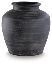 Load image into Gallery viewer, Meadie Vase
