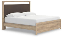 Load image into Gallery viewer, Kinlanni Upholstered Bed
