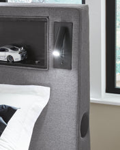 Load image into Gallery viewer, Verishaw Upholstered Bed
