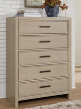 Load image into Gallery viewer, Calmoro Chest

