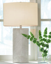 Load image into Gallery viewer, Bradard Lamp Set
