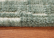 Load image into Gallery viewer, Cayworth Rug Large
