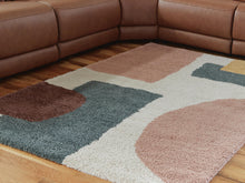 Load image into Gallery viewer, Flynnwick 5' x 7' Rug

