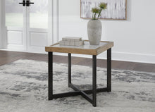Load image into Gallery viewer, Montia End Table
