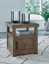Load image into Gallery viewer, Boardernest End Table
