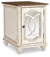 Load image into Gallery viewer, Realyn End Table Set
