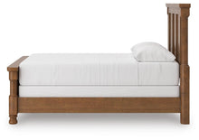 Load image into Gallery viewer, Rowlenstown Bed
